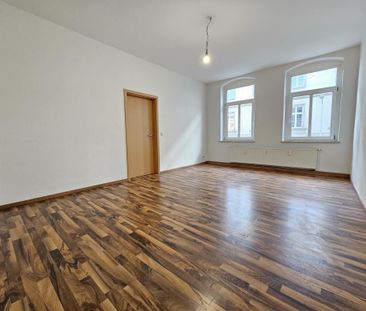 Renovierte 2-Zimmer Wohnung mit Eckbadewanne - Photo 1