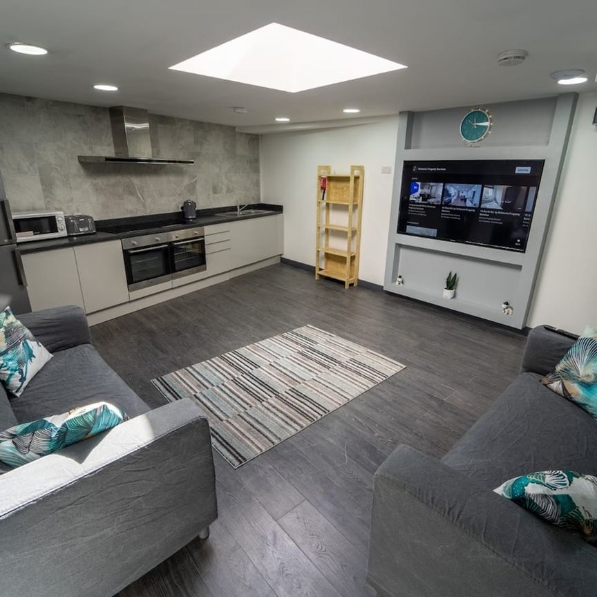 Studio Flat, Birmingham, B29 - Photo 1