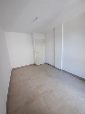 Location Appartement 3 pièces 56m² JUVIGNAC 34990 - Photo 3