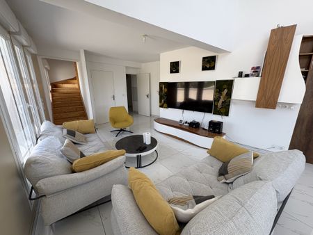 Location Appartement 4 pièces 100m² MARSEILLE 12ème - Photo 2