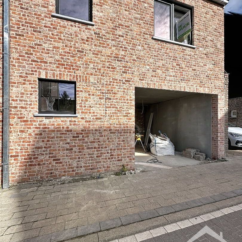 Huis te huur in Oudenburg voor € 1.195 met 3 slaapkamers - foto 1