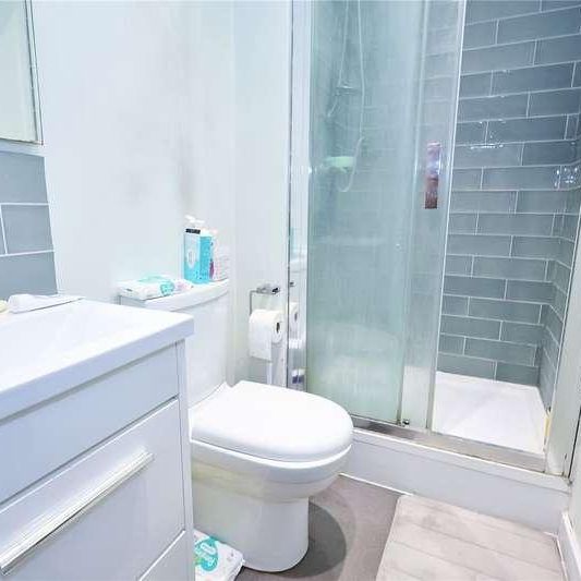 Greenheys Place, Woking, Surrey, GU22 - Photo 1