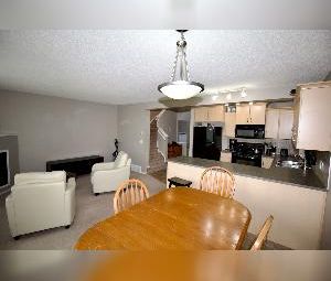 3 Bed 2.5 Bath Duplex Southfort Fort Saskatchewan - Photo 2