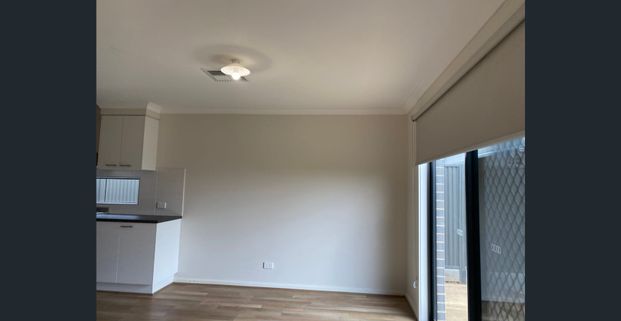 Modern 3 Bedroom Home in Fantastic Location - Photo 1