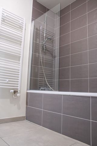 Location Appartement 3 pièces 66m² MEYLAN 38240 - Photo 3
