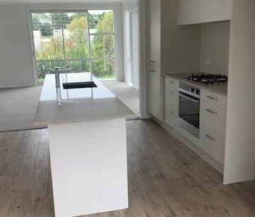 Brand New - 4 Bedroom Family Home - Photo 3