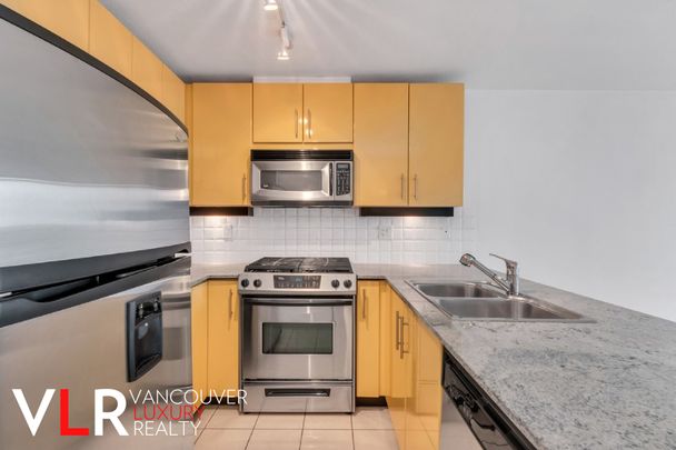 Condo in North Vancouver, BC - Photo 1