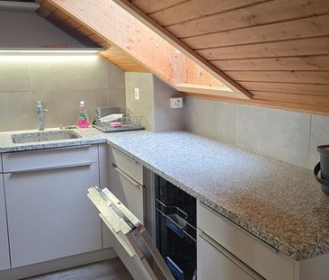 Charmant appartement de 3 pièces avec vue au cœur de Neuchâtel - Photo 3