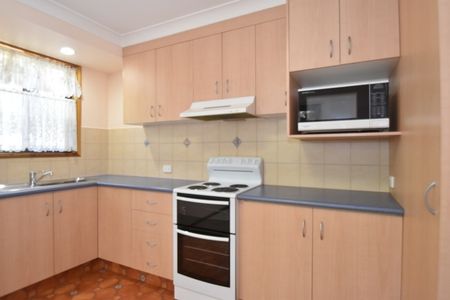 50 Panorama Drive (Granny Flat), Glenvale QLD 4350 - House For Rent | Domain - Photo 2