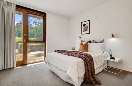 PEACEFUL LIVING WITH VIEWS - Photo 4