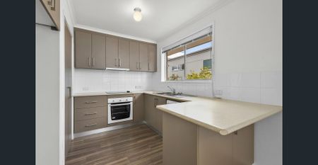 Neat as a Pin - Photo 4