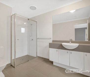 8 Marseilles Place, South Morang - Photo 2