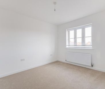 2 bedroom semi-detached house to rent - Photo 5