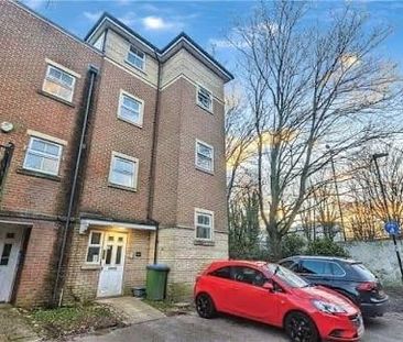 2 Bed Flat, Craven Street, SO14 - Photo 3