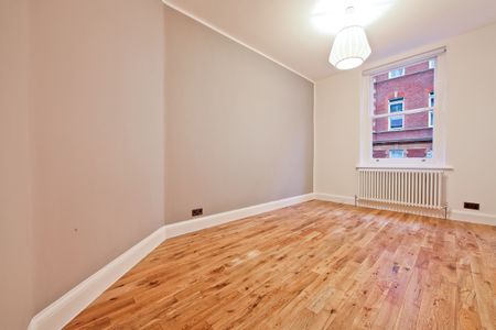 2 Bed Flat, Nassau Street, W1W - Photo 3