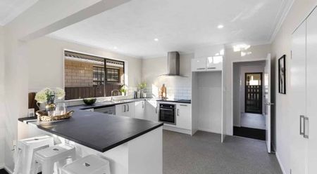 Modern Townhouse in Great Location - Photo 2