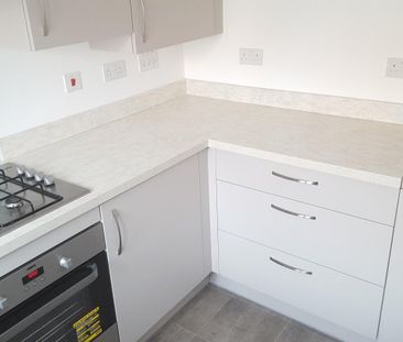 Amber Close, Upton, Pontefract - Photo 2