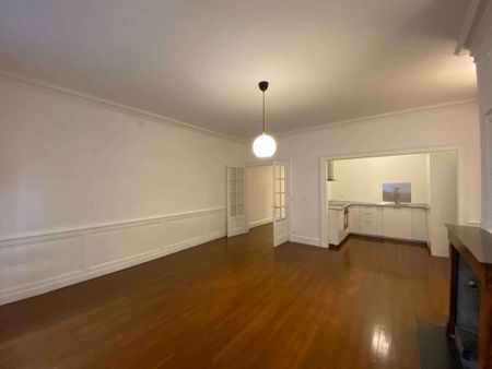 Splendie appartement de 2.5 pièces Vieille-Ville - Photo 3