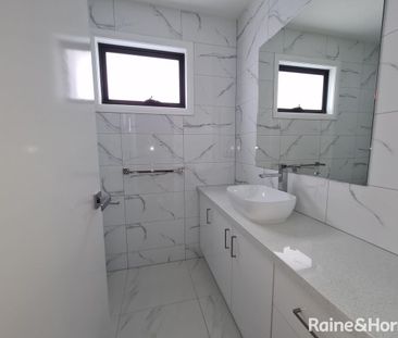 Modern Townhouse with central location - Photo 6