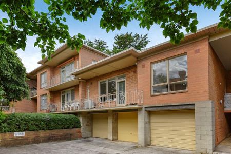 Unit 2/1021 Toorak Road, Camberwell. - Photo 2