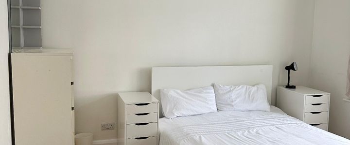 Room in a Shared House, Eastern Avenue, IG2 - Photo 1