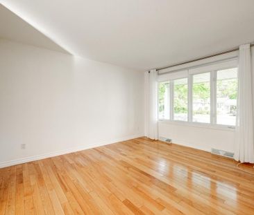 748 Av. Cartier, J7G 1G2, J7G 1G2, Boisbriand - Photo 2