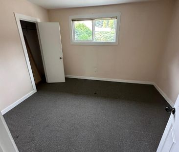 Small rancher (campbell river) - Photo 1