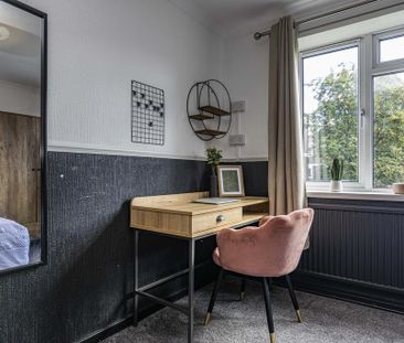 2 bedroom flat to rent - Photo 5