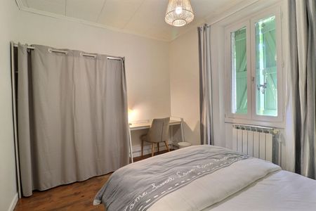 CHAMBRE 14M² AVEC SALLE D'EAU COMMUNE - Photo 3