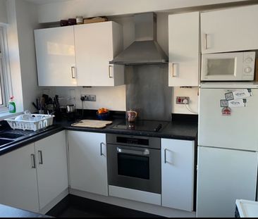 2 Bed Flat, Dunstable Court, SE3 - Photo 3