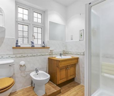 2 bedroom semi-detached house to rent - Photo 4