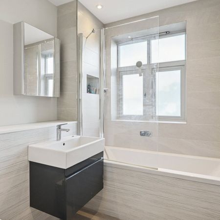 Thames Street, Weybridge, Surrey, KT13 - Photo 3