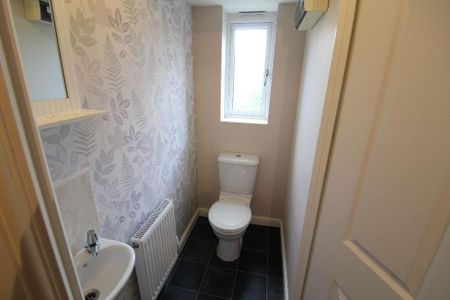 3 bedroom terraced house to rent - Photo 5