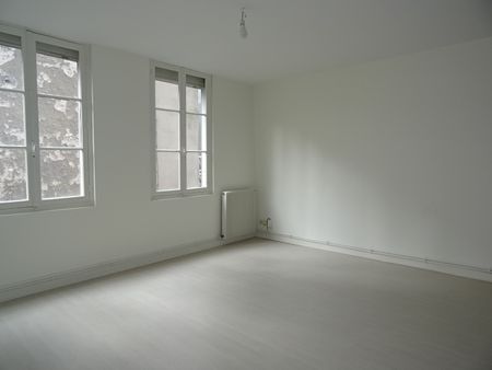 Location Appartement 2 pièces 58m² ORLEANS 45000 - Photo 2