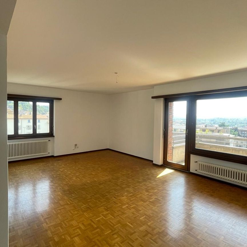 MENDRISIO – ATTICO CON VISTA IN CENTRO - Photo 1