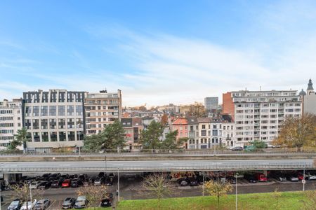 Te huur 2 Slaapkamer appartement in Gent met balkon - Photo 2