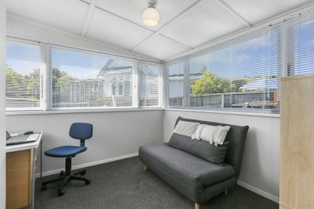 Sunny and stand alone! - Photo 5