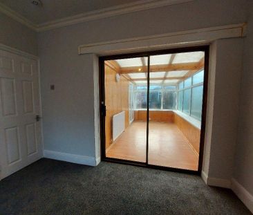 2 bedroom semi-detached house to rent - Photo 5
