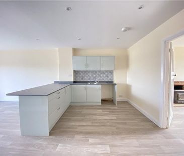 4 bedroom terraced house to rent - Photo 3