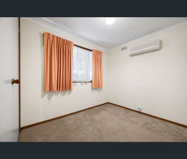 10 Highland Crescent, West Wodonga, Vic 3690 - Photo 4