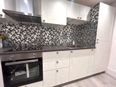 1 bedroom flat to rent - Photo 3