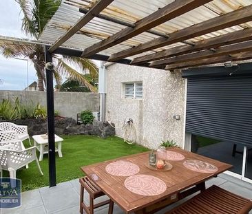 Location Appartement 2 pièces 44m² TERRE SAINTE 97410 - Photo 1