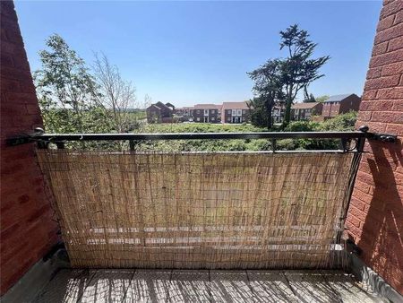 Alexander Court, Highbridge Quay, Highbridge, Somerset, TA9 - Photo 4