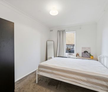 Ready to Move In! - Photo 6