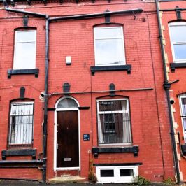 3 bedroom House in Harold Street, Leeds - Photo 1