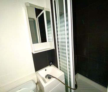 Location Appartement 1 pièce 15m² LAMBERSART 59130 - Photo 2