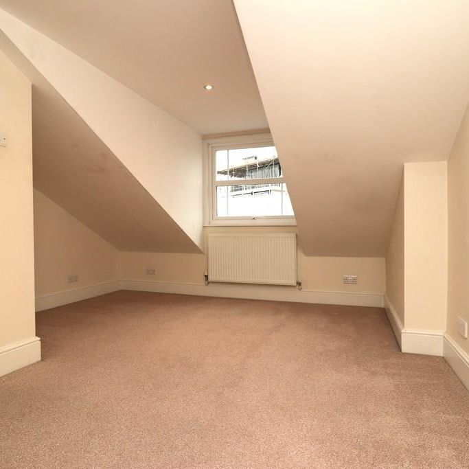 2 bedroom maisonette to rent - Photo 1