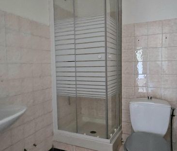 Location Appartement 3 pièces 57m² PIGNANS 83790 - Photo 3