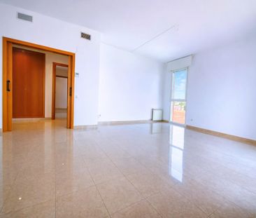 Ático con terraza de 80 m² y vistas al mar a 300 m de la playa de M... - Photo 6