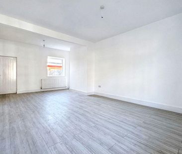 3 bed terraced house to rent in NE31 - Photo 6